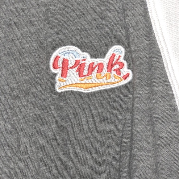 Sleeveless - Picture 2 of 3